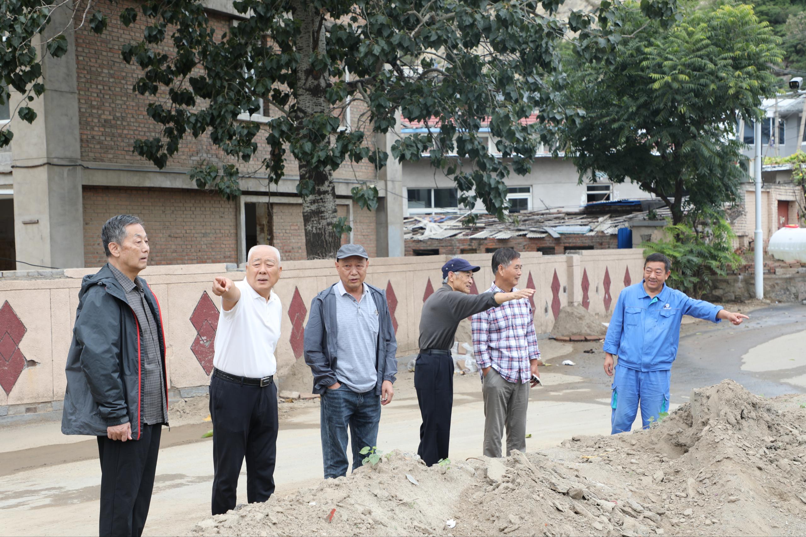 落坡嶺水庫、下葦?shù)殡娬窘ㄔO(shè)者調(diào)研洪水應(yīng)對情況及恢復(fù)重建工作